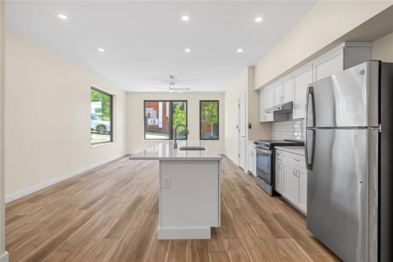 129 Hazelwood Ave — photo 4