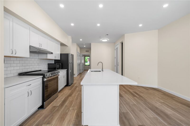 129 Hazelwood Ave — photo 8