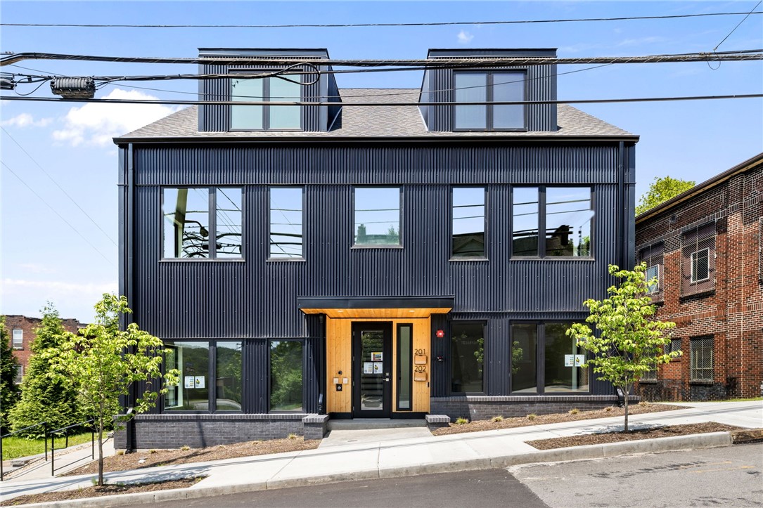 125 Hazelwood Ave 201 — photo 1