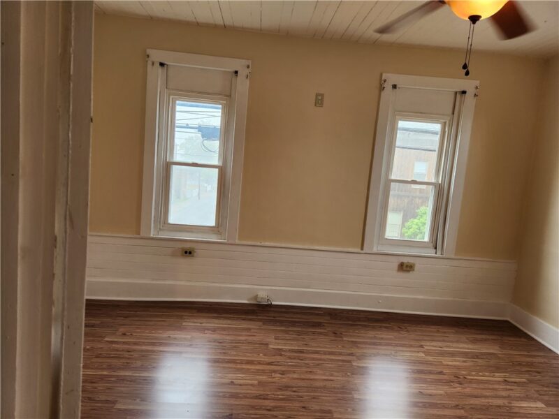 309 W Main St — photo 3
