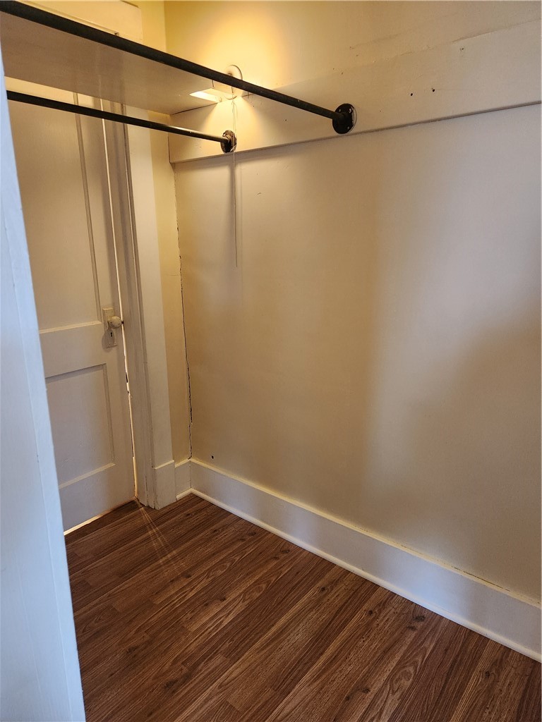 309 W Main St — photo 8