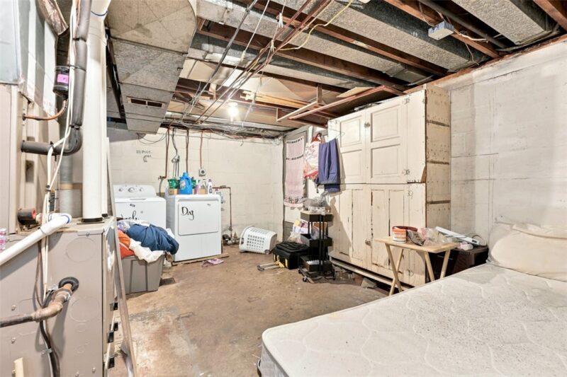 810 Hartman St — photo 8