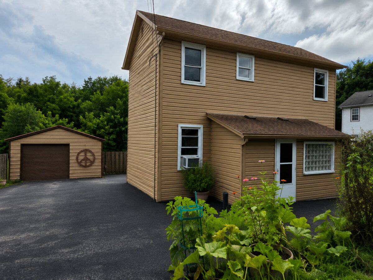123 Snydertown ROAD — photo 1