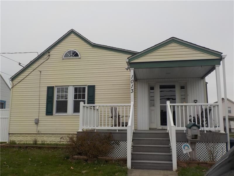 1013 Henry STREET — photo 1