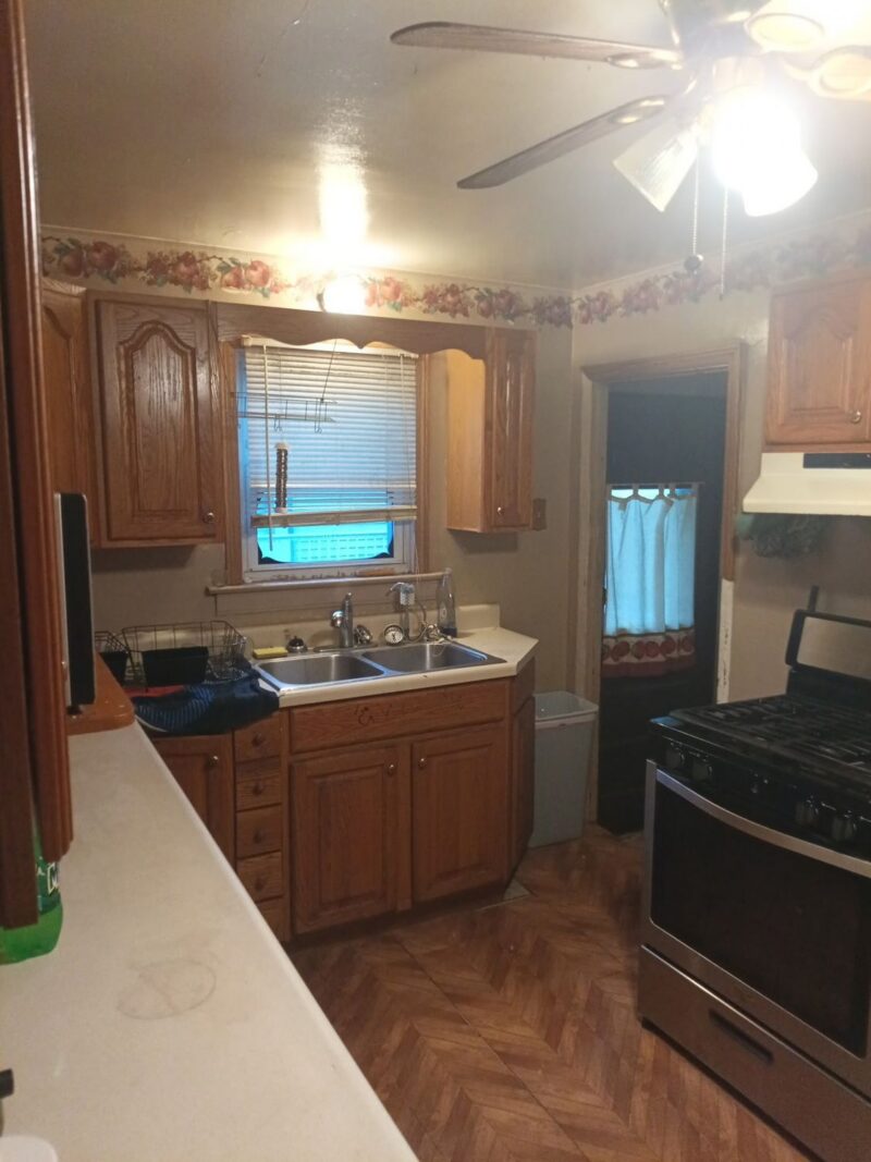 1013 Henry STREET — photo 7