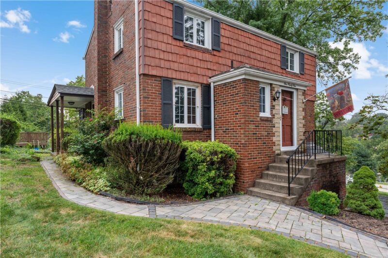 191 Columbia Drive — photo 2