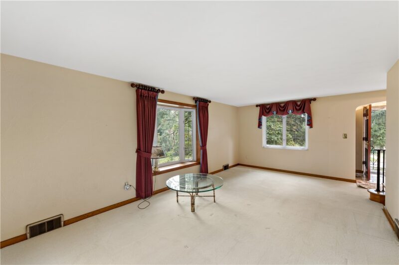 191 Columbia Drive — photo 7