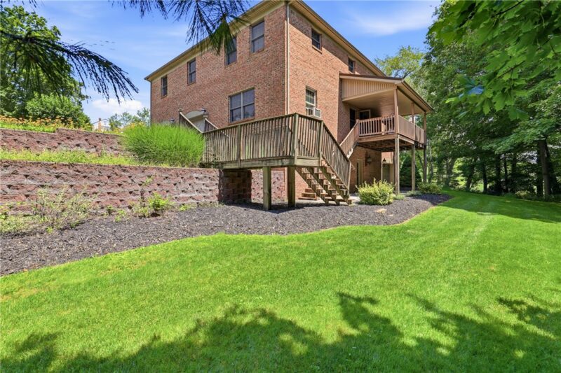 1004 Broderick Street — photo 3