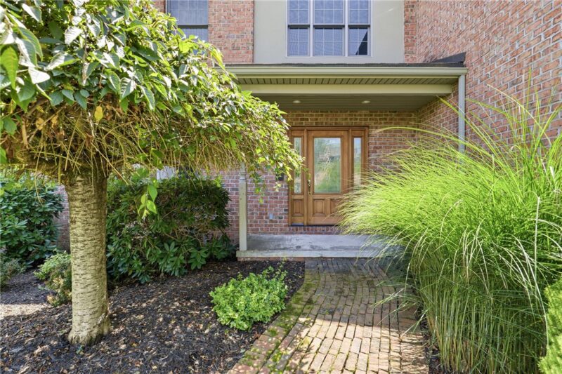 1004 Broderick Street — photo 4
