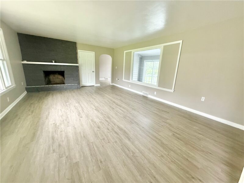 555 Mercer New Wilmington Rd — photo 4