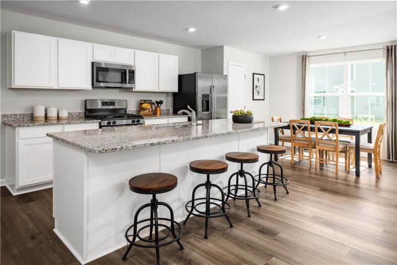 134 White Oak Drive — photo 3
