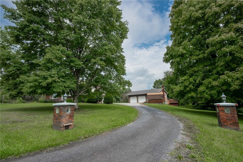 121 Pearl Dr — photo 2