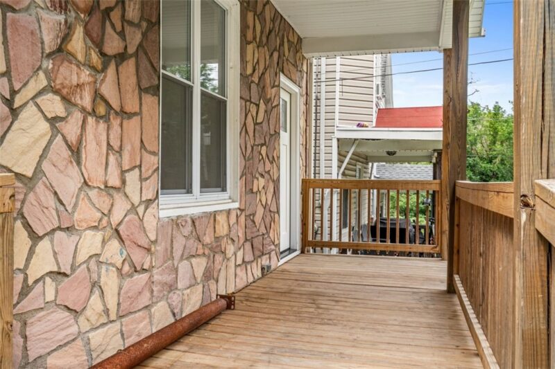 804 Dubois St — photo 3