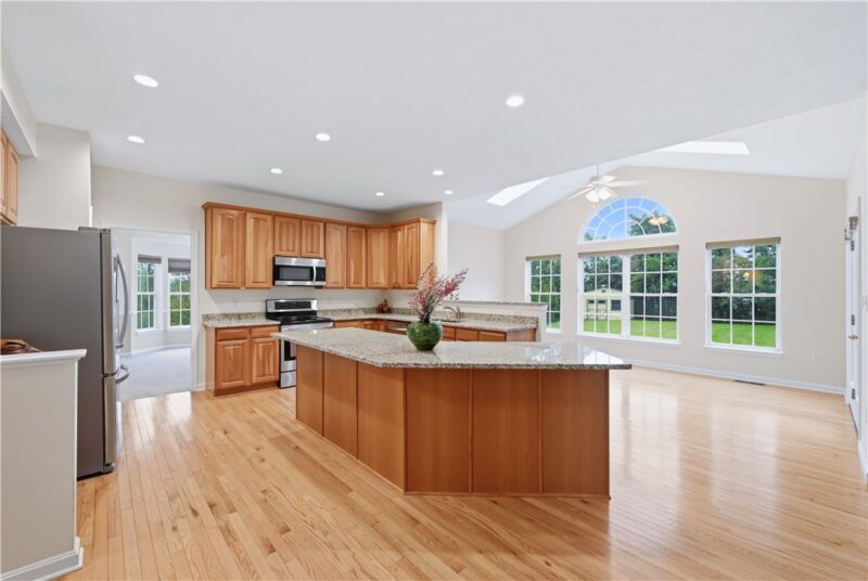 237 Field Club Cir — photo 4