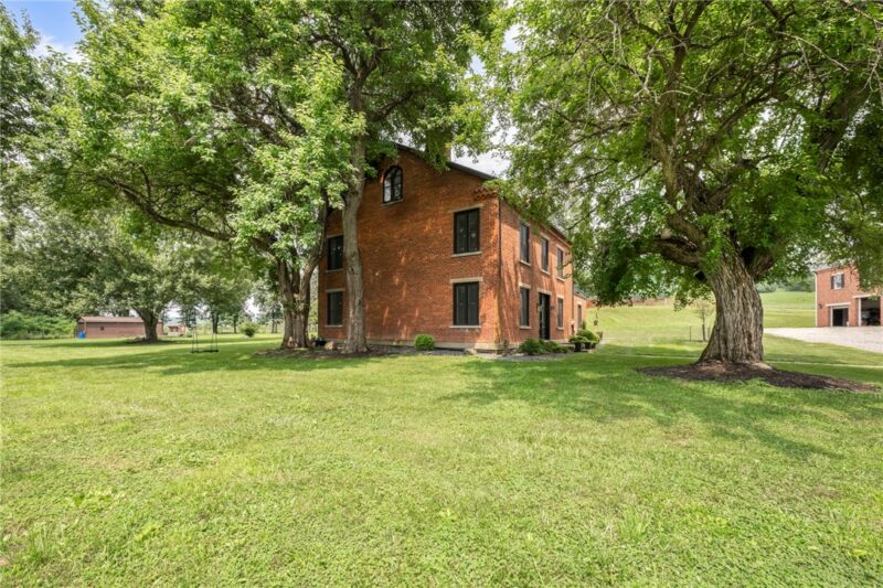 2318 Fleming Rd — photo 3