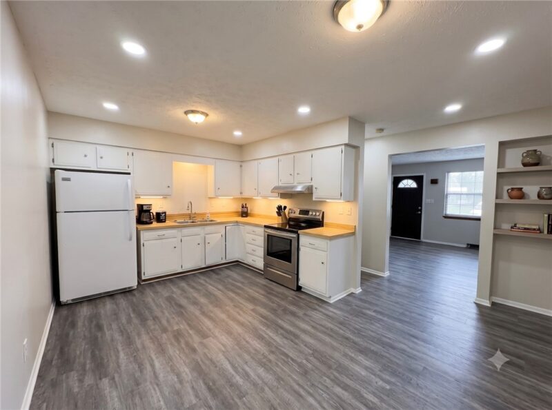 71 Meanor St — photo 3
