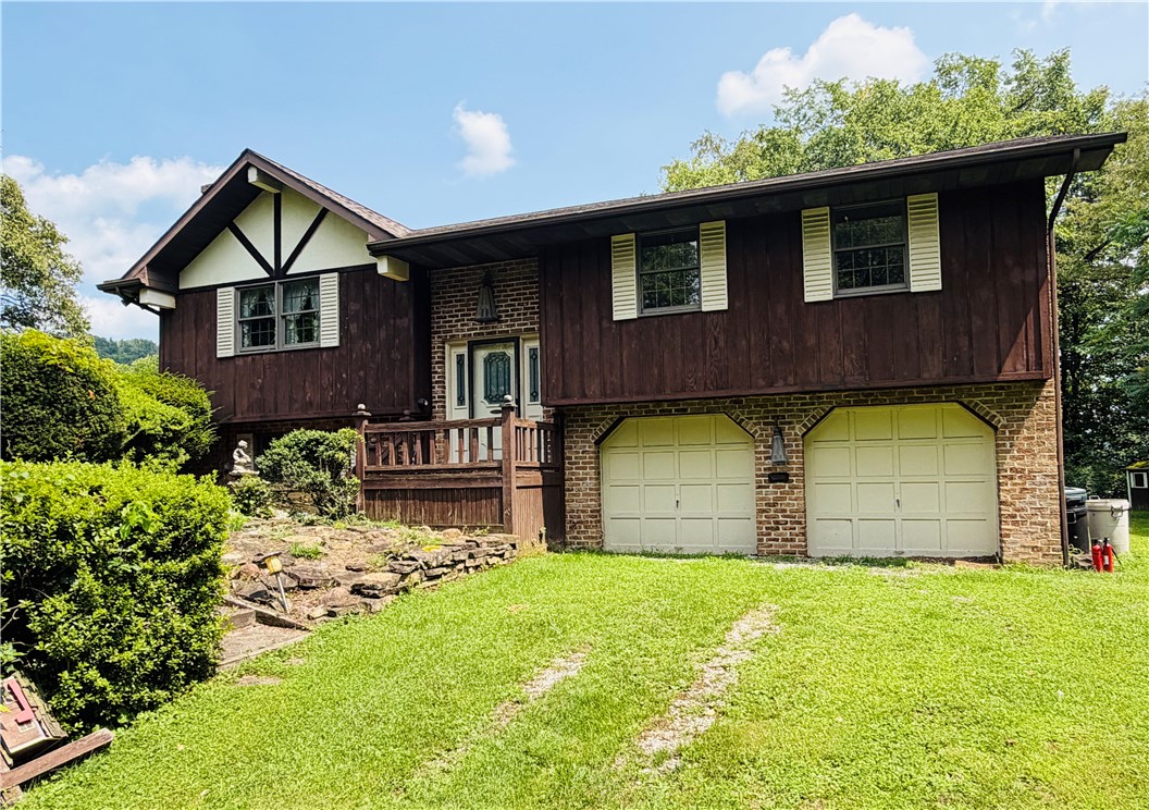 225 E End Rd — photo 1