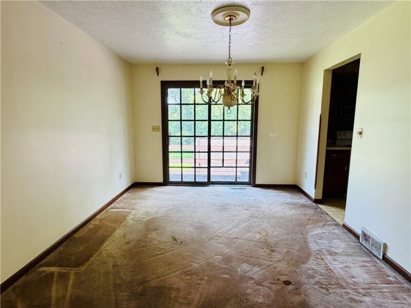 225 E End Rd — photo 8