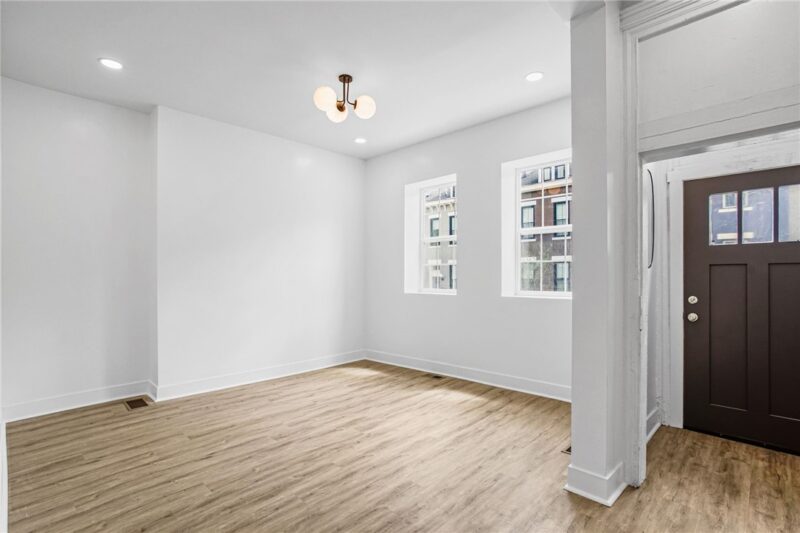2013 Forbes Ave — photo 2
