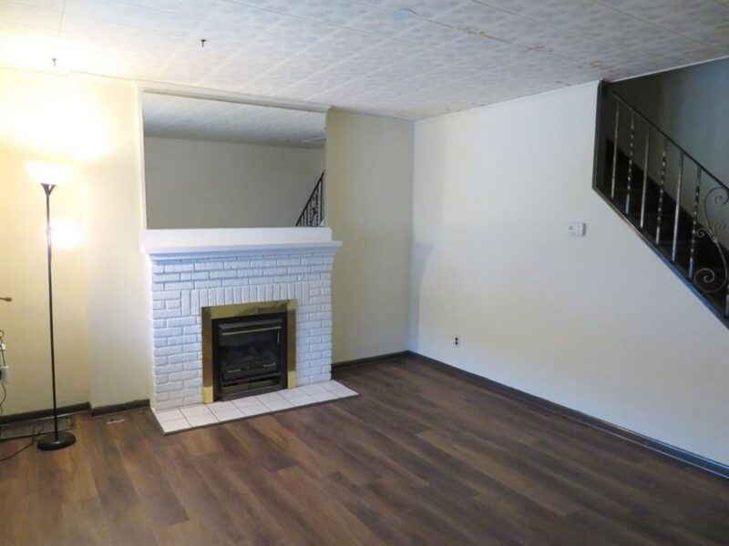 1707 Lenz Ave — photo 2