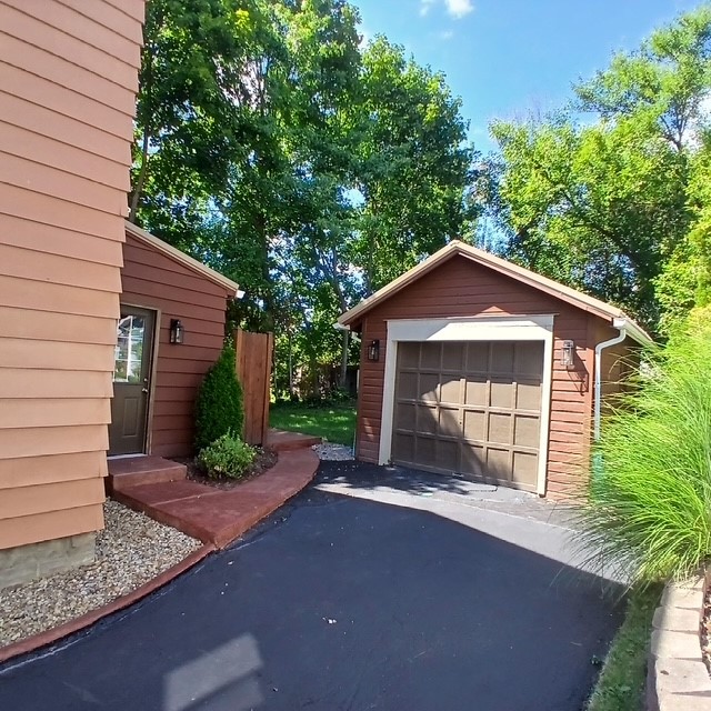 110 W Garfield Ave — photo 4