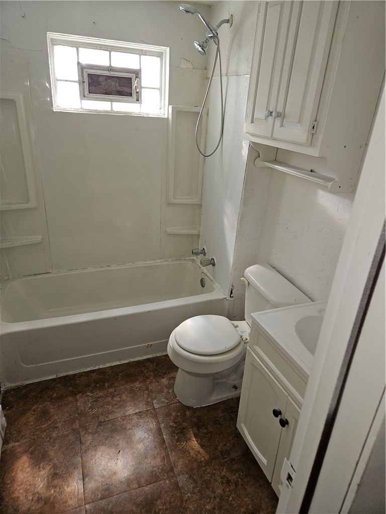 227 Munson Ave — photo 2