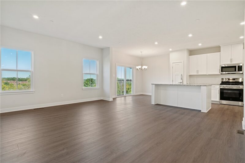 3011 Curtis Circle — photo 2