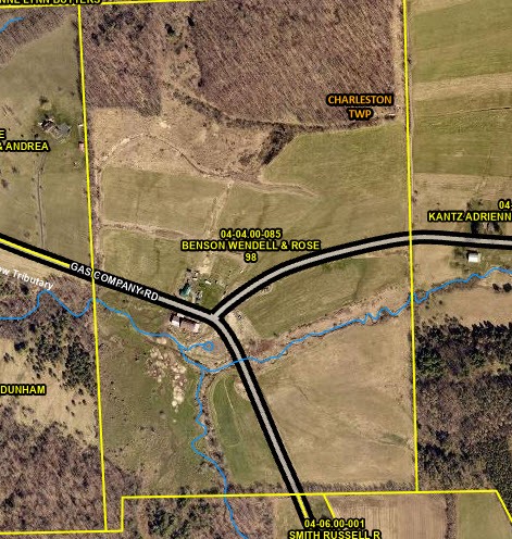 562 GAS COMPANY RD — photo 1