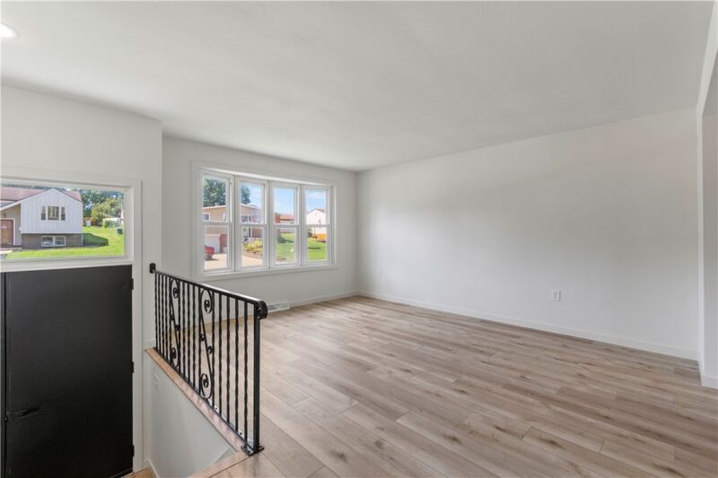 533 Elmview Dr — photo 3