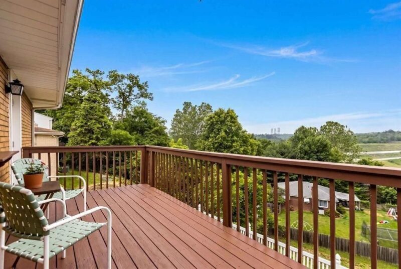1540 Oneida Dr — photo 8
