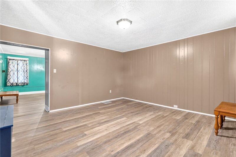 113 E Grant St — photo 5