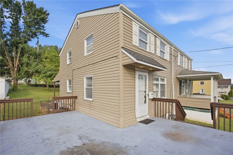 321 Cedar St — photo 4