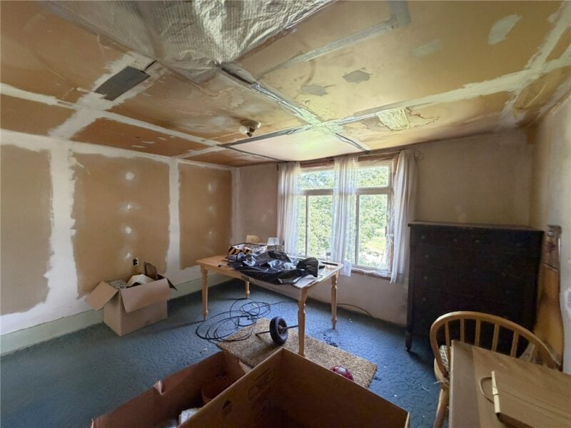 1661 Amy Lane — photo 8