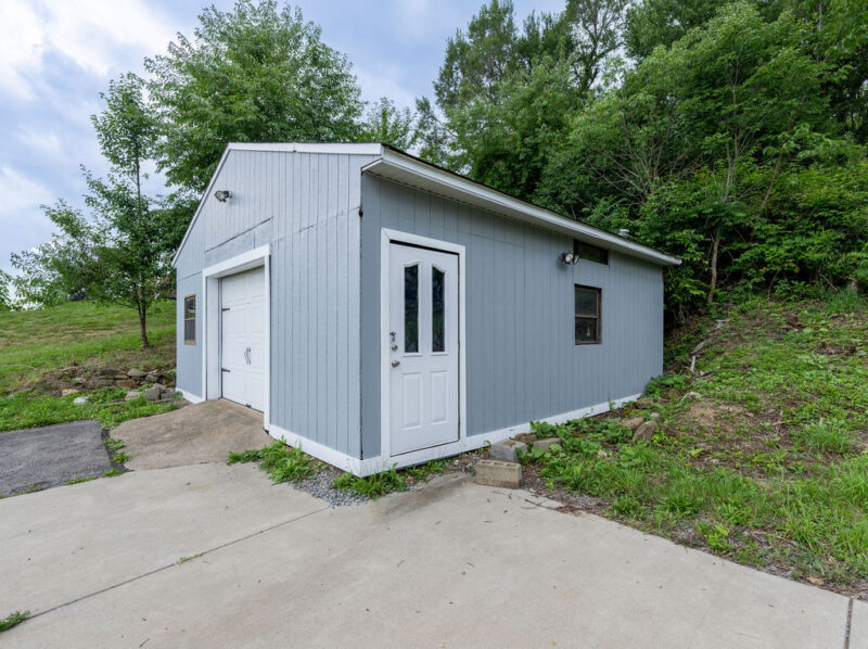 208 McCleary ROAD — photo 5