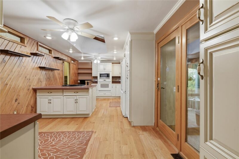 107 Jeanine Ct. — photo 8