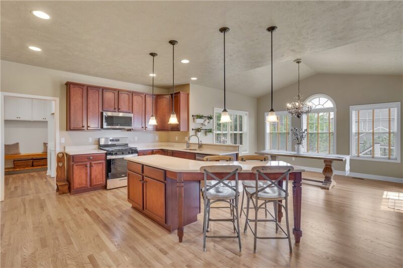 213 Windham Ln — photo 4
