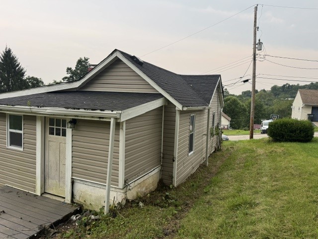 1227 Davis Ave — photo 4