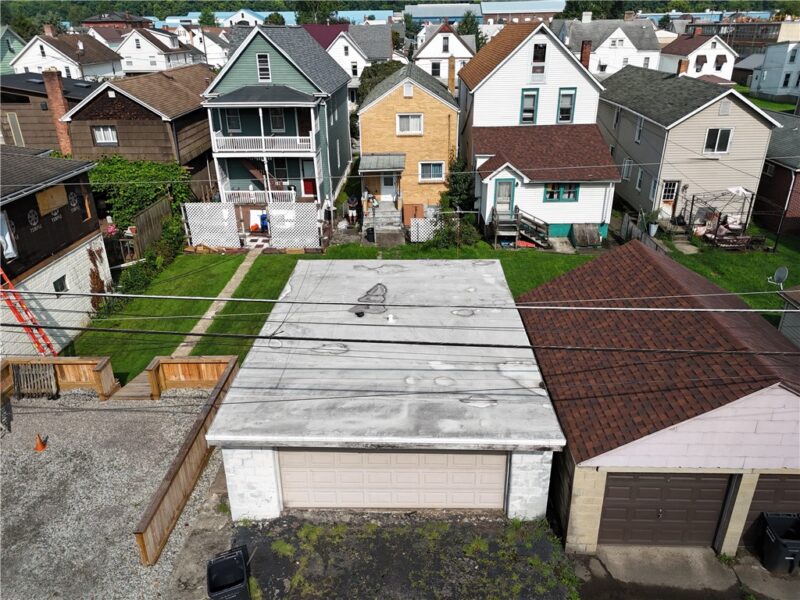 704 5th Ave — photo 2