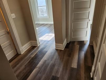 556 Middle Ave — photo 2