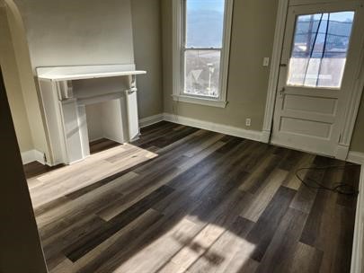 556 Middle Ave — photo 4