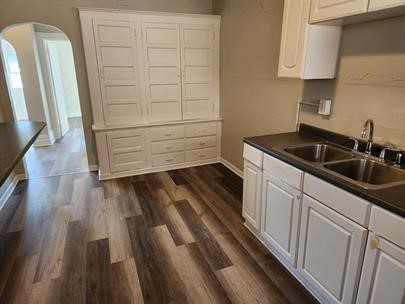 556 Middle Ave — photo 6