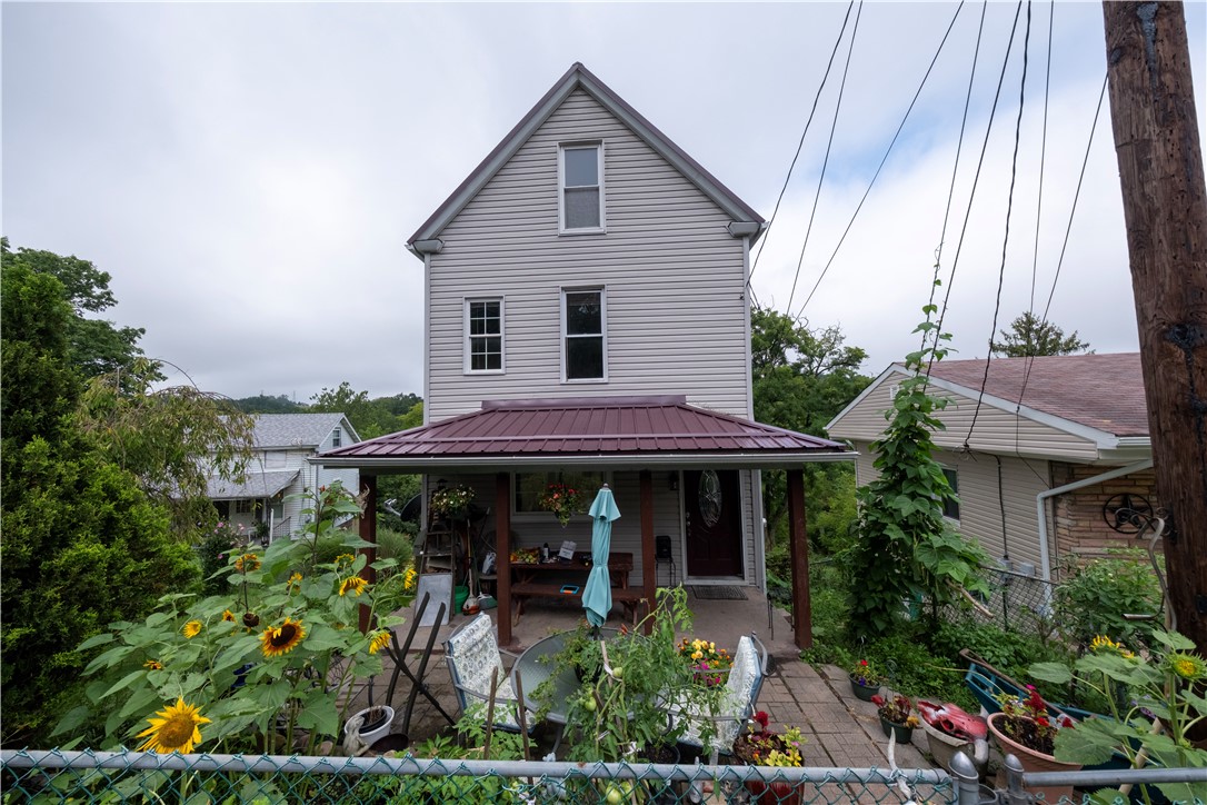 1362 E Maiden St — photo 1