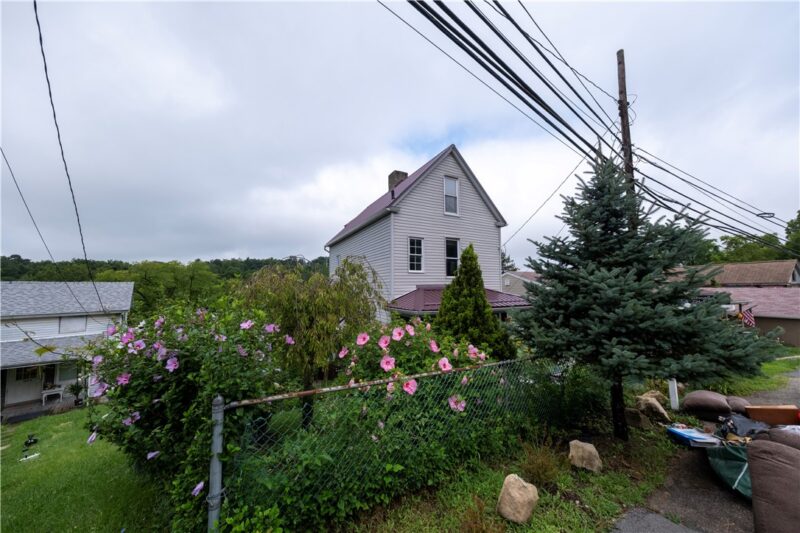 1362 E Maiden St — photo 8