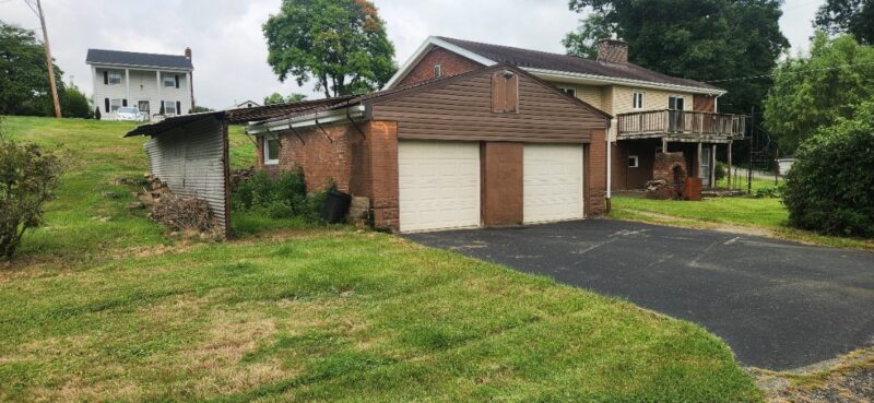 102 Mahony Avenue — photo 4