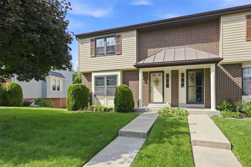 158 Heather Dr — photo 2