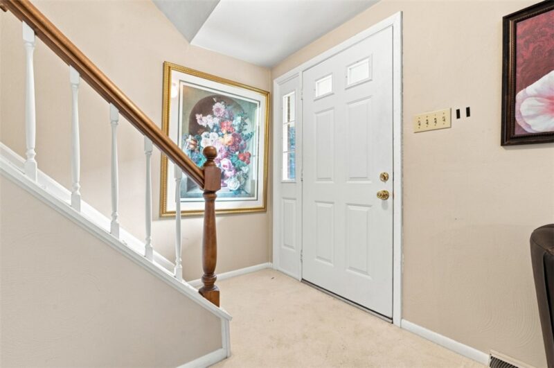 158 Heather Dr — photo 4