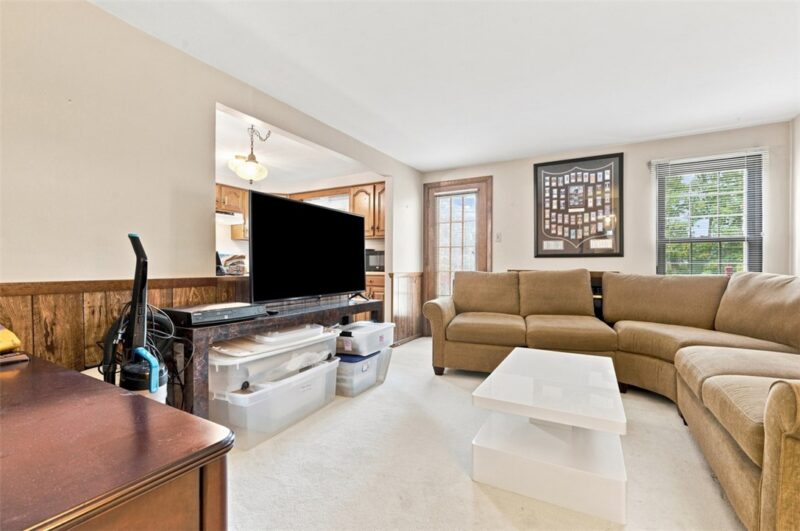 158 Heather Dr — photo 5