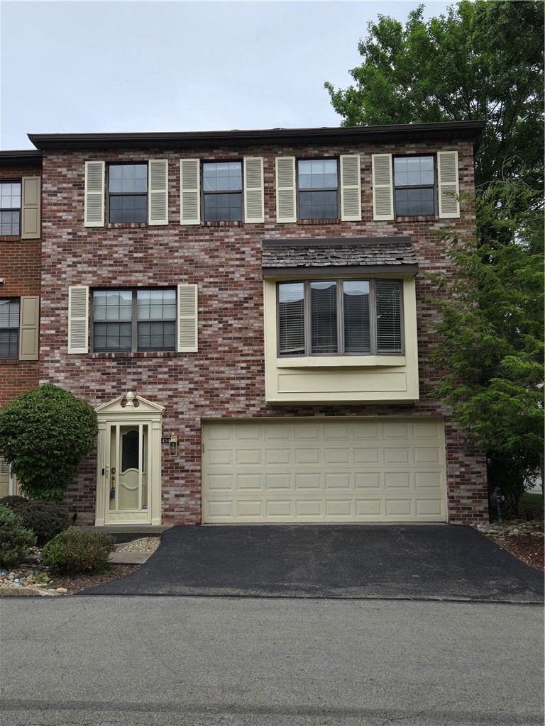 454 Gleneagle Ct — photo 2