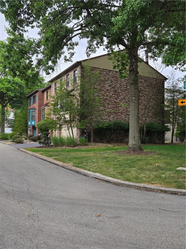 454 Gleneagle Ct — photo 3