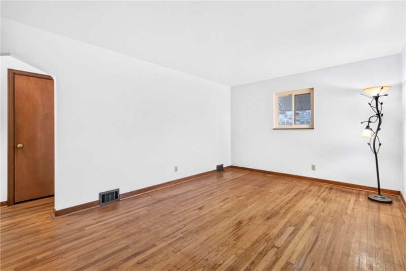 223 Montana St — photo 5